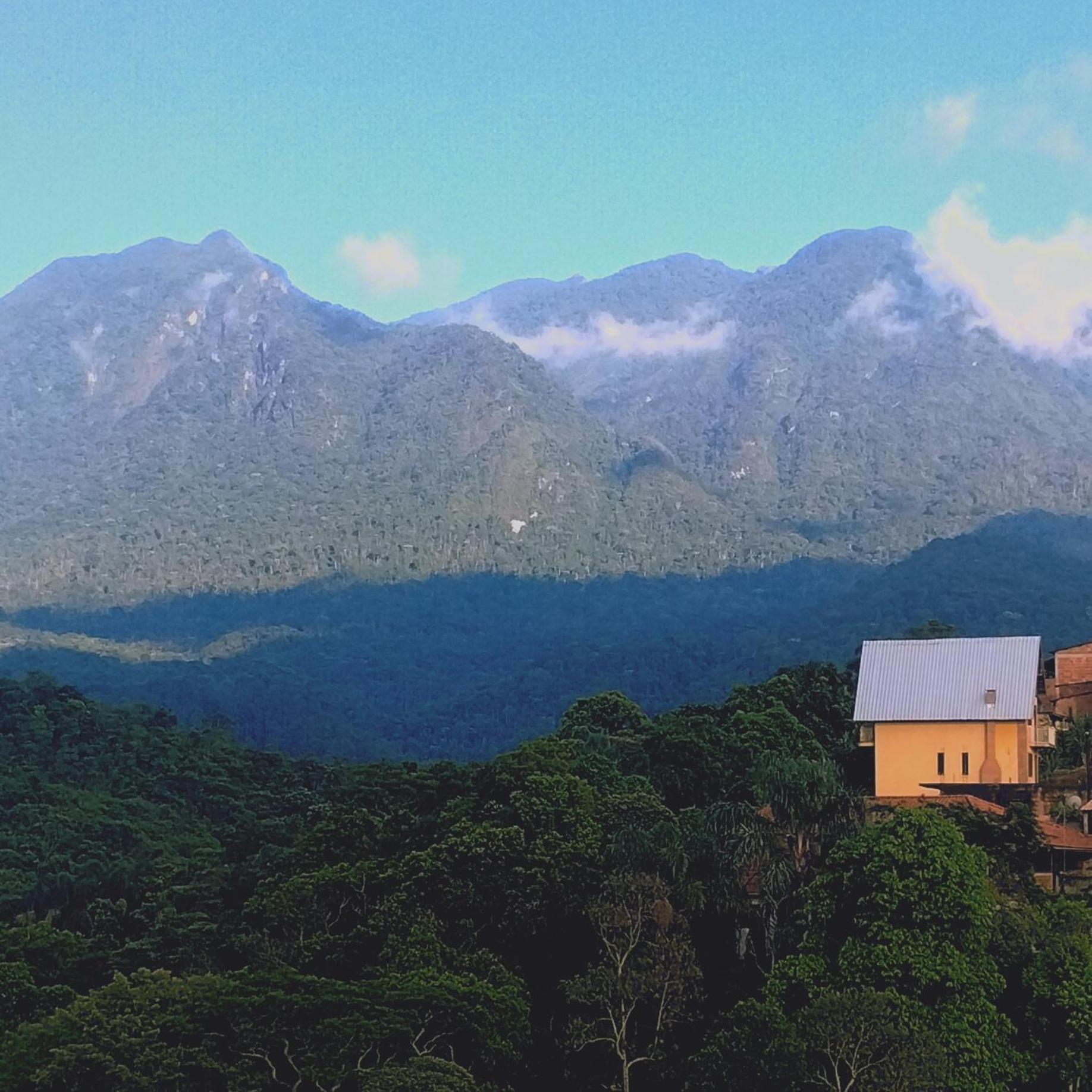 Hospedagem Encantos Da Serra อิตาชายยา ภายนอก รูปภาพ