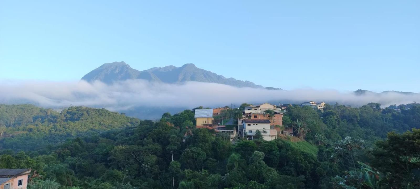 Hospedagem Encantos Da Serra อิตาชายยา ภายนอก รูปภาพ