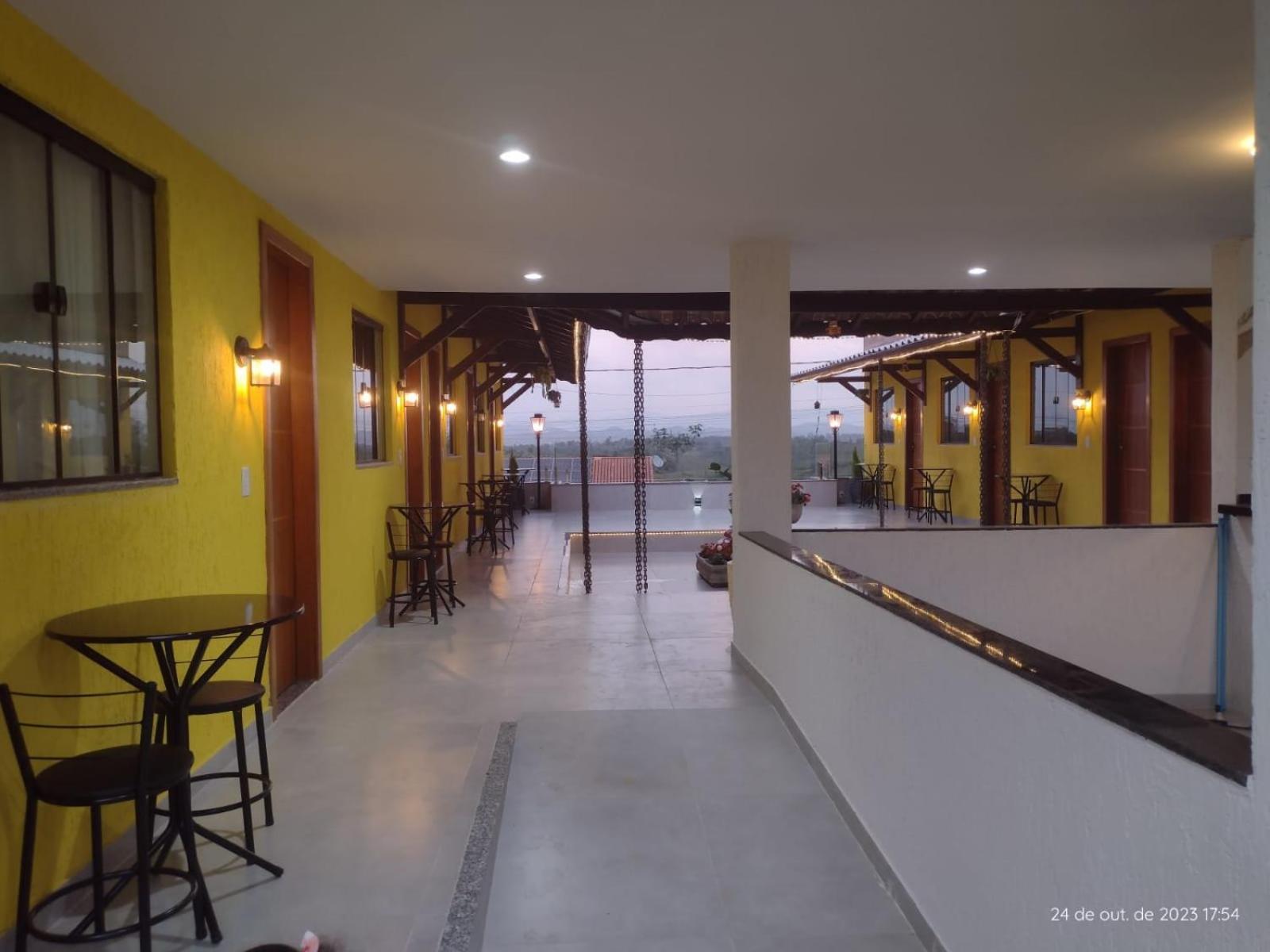 Hospedagem Encantos Da Serra อิตาชายยา ภายนอก รูปภาพ